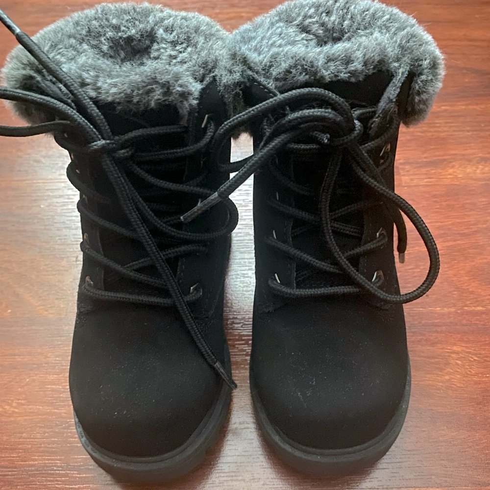 Girl boots